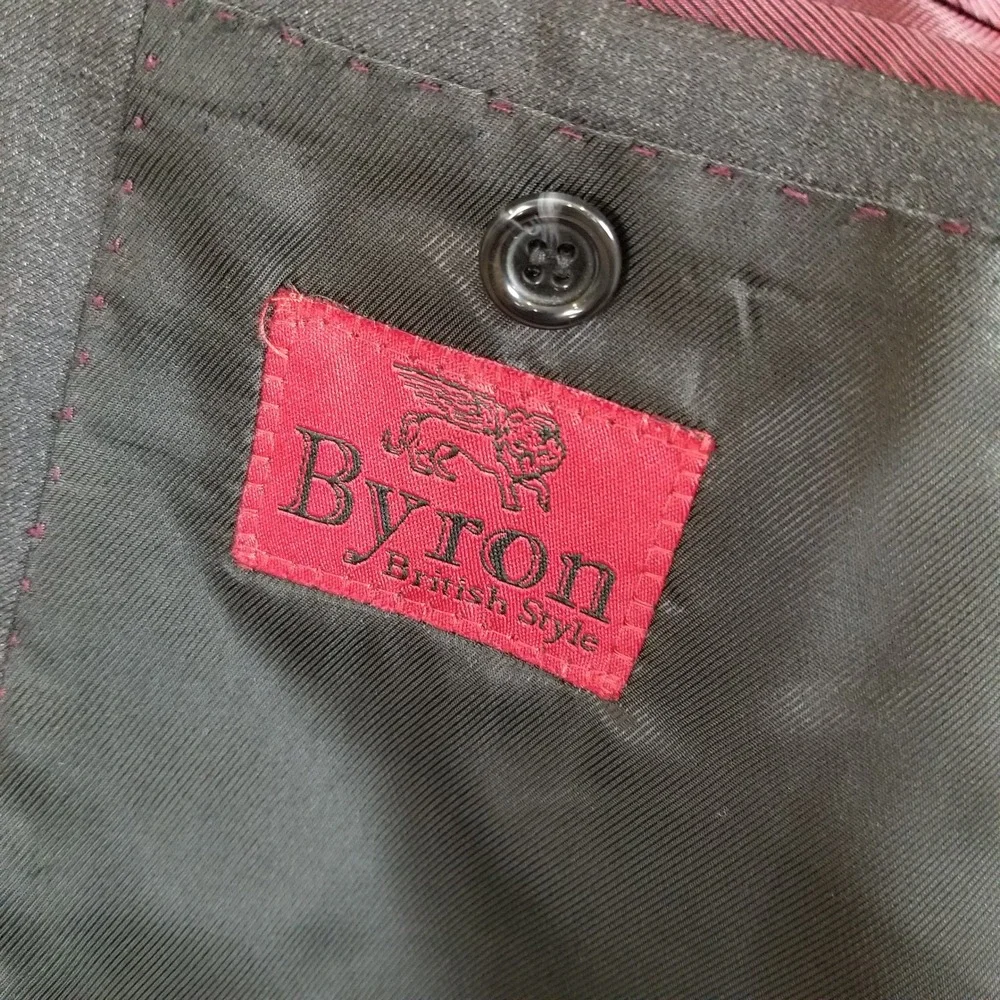 Byron British Style Suit Mens 44R Charcoal Gray 100% Wool Balmoral 2-Piece Set